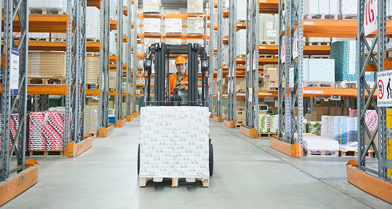 Imagen destacada: EL IMPACTO DEL E-COMMERCE EN LAS BIENES RAÍCES INDUSTRIALES